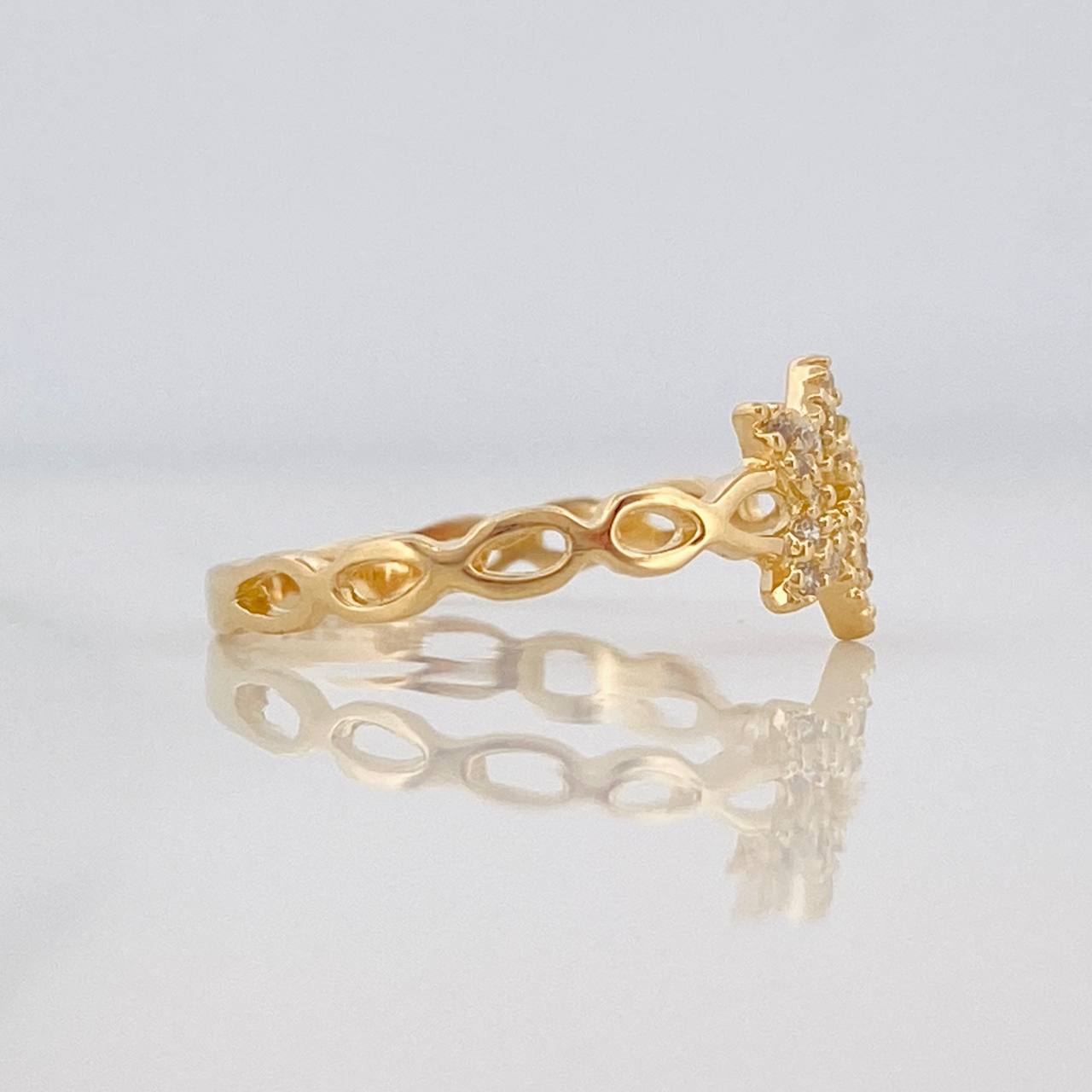 Star Ring 1.5g / T6 3/4 Yellow Gold 18K