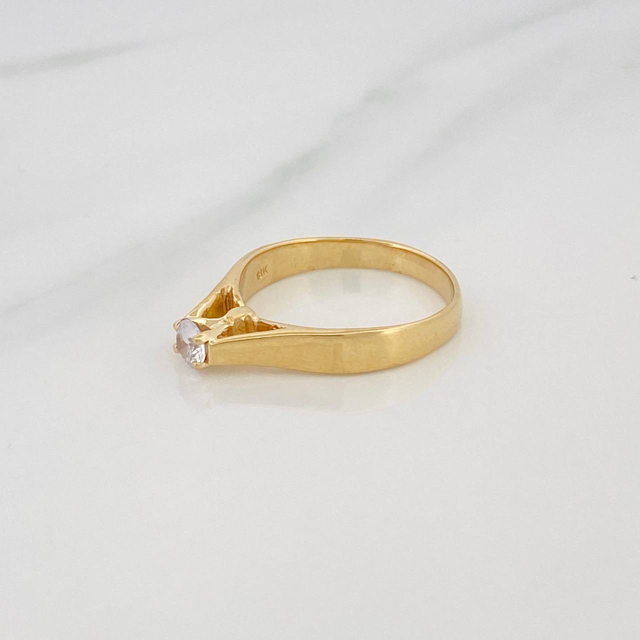 Solitaire Bridge Ring 3.35g / Size 7 1/4 Yellow Gold 18K