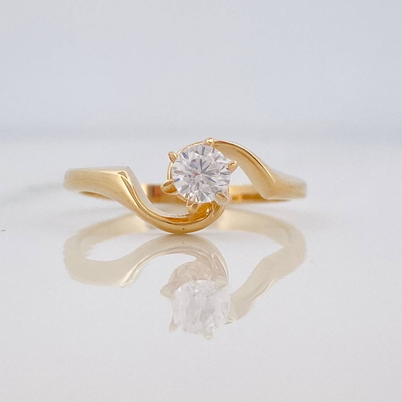 Solitaire Wave Ring 2.6g / T5 1/2 Yellow Gold 18K