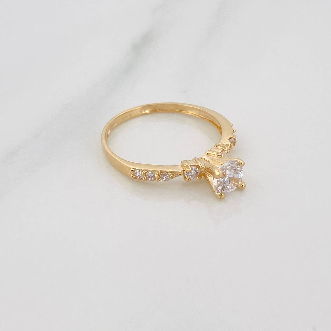 Solitaire Churumbela Ring 1.85g / T6 Yellow Gold 18K