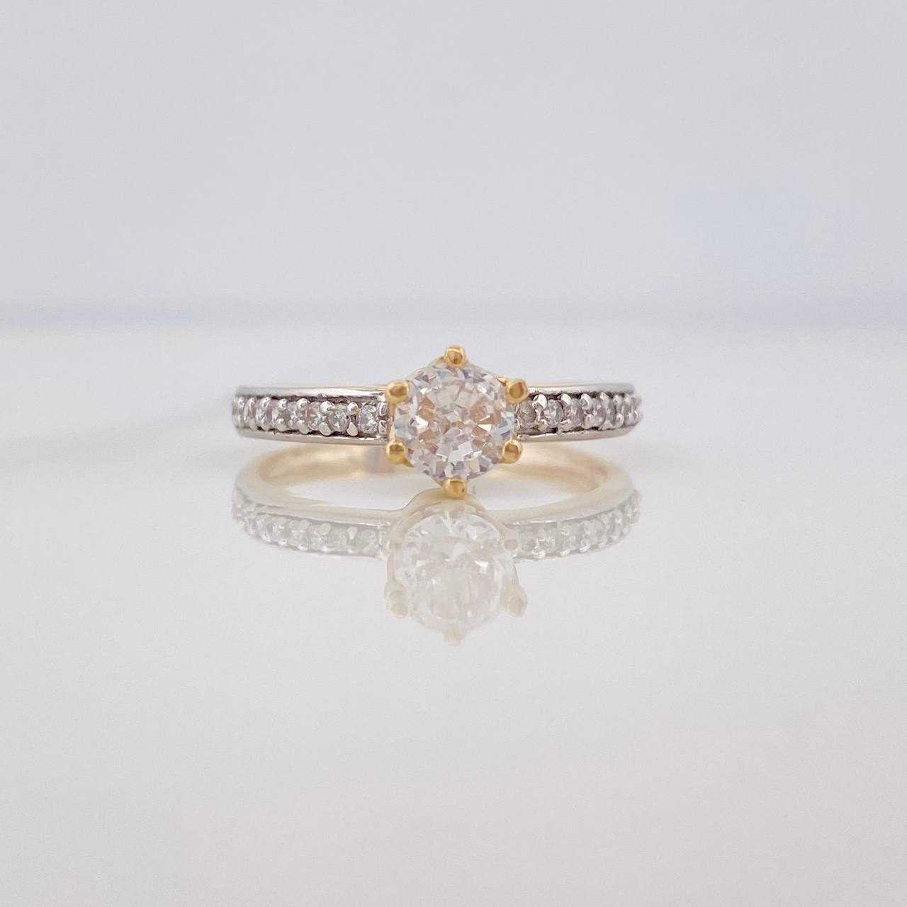 Solitaire Churumbela Ring 2.75g / T6 1/4 Two Yellow White Gold 18K