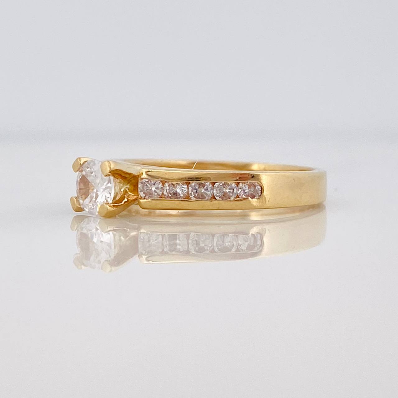 Solitaire Churumbela Ring 3.5g / T6 1/4 Yellow Gold 18K