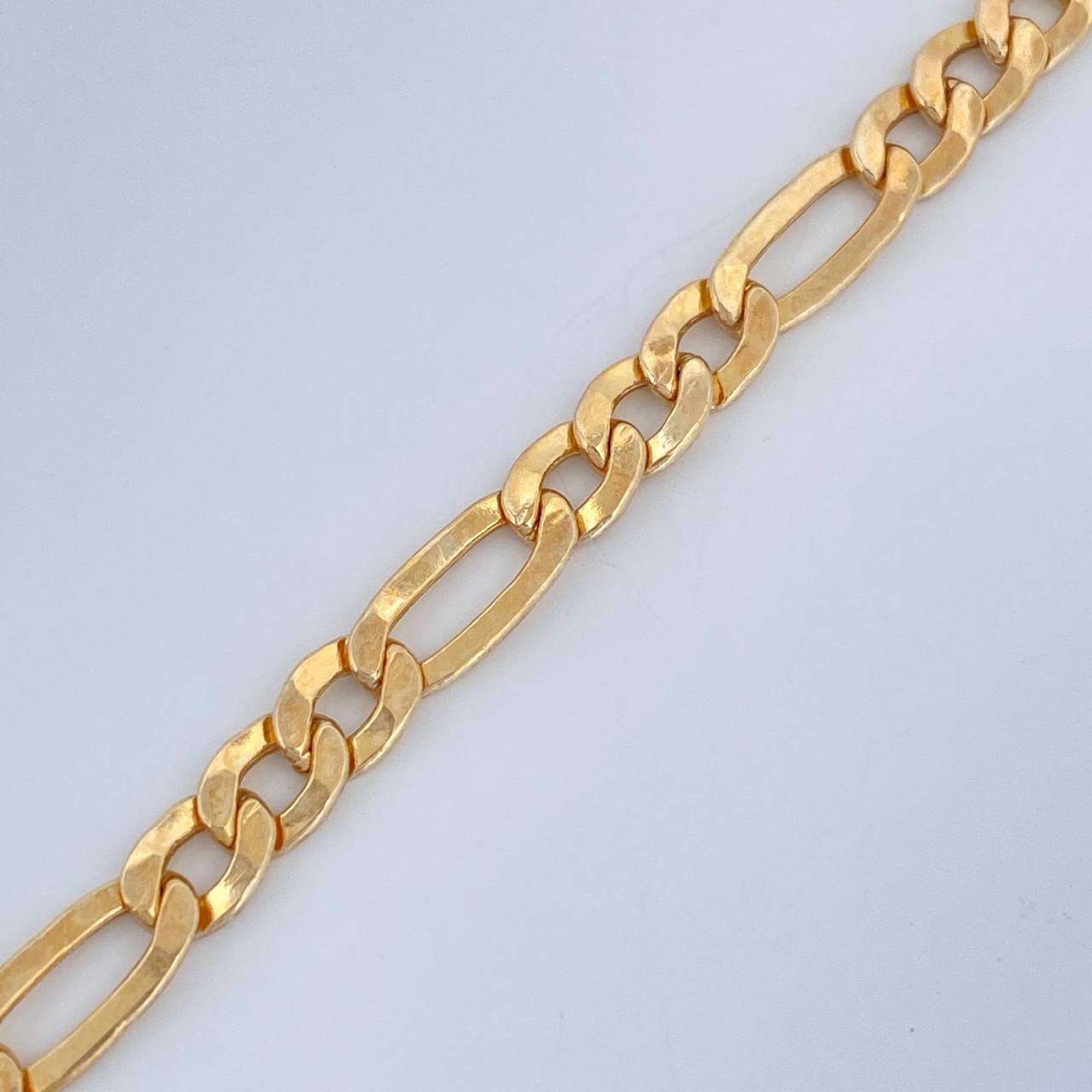 Pulso Figaro 3.8gr / 7 3/4 in / Oro Amarillo +1 18K &