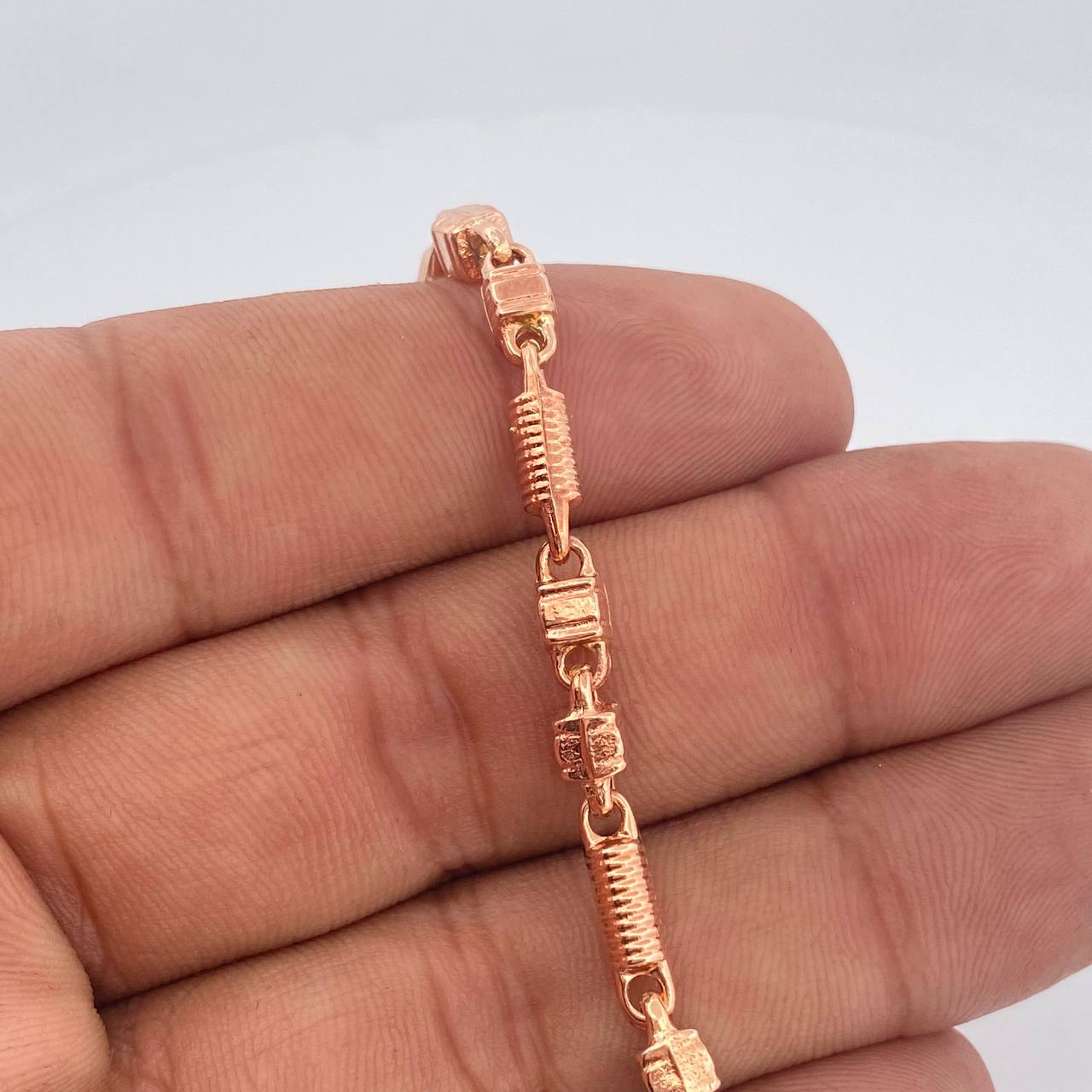 Pulso Rustico 6.2gr / 8 1/2 in / Oro Rosa 18K &