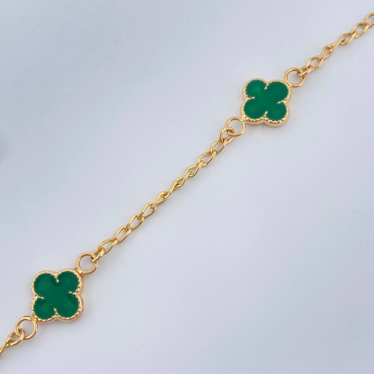 Pulso Trebol Espiga 2.5gr / 7 1/4 in / Oro Amarillo 18K &