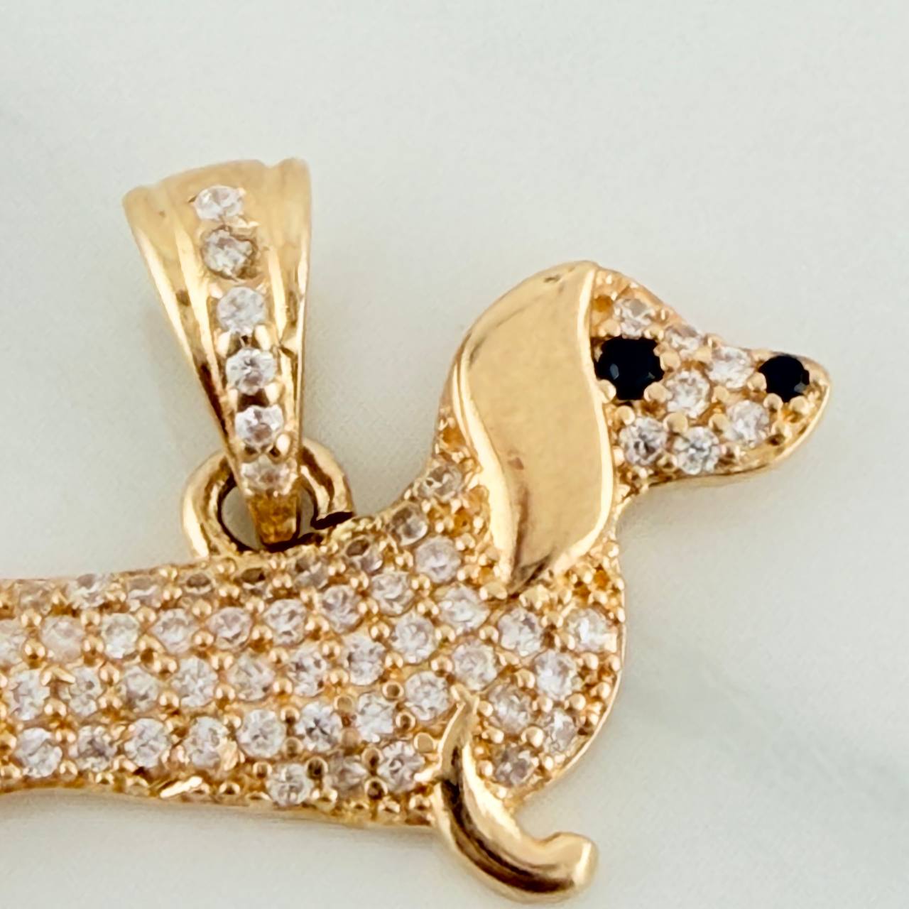 Dije Perro Salchicha 2.15gr / 3/4 in / Oro Amarillo 18K &