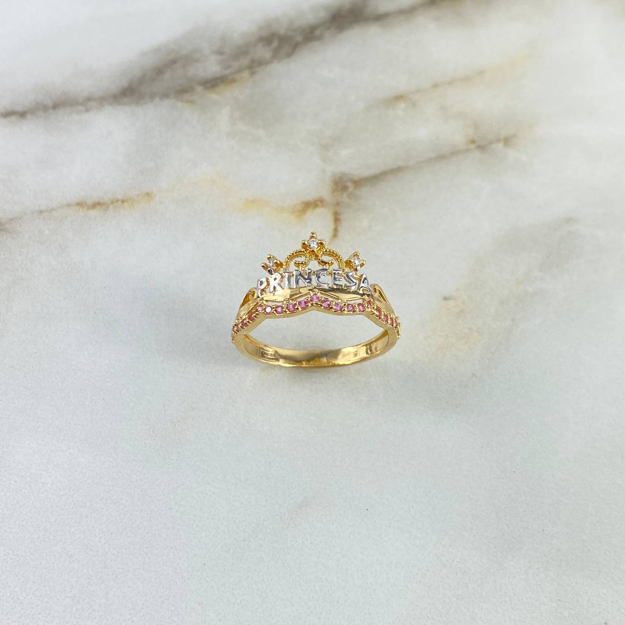 Princess Ring 2.45gr / Size 6 / Two Tone Yellow White 18K Gold ©