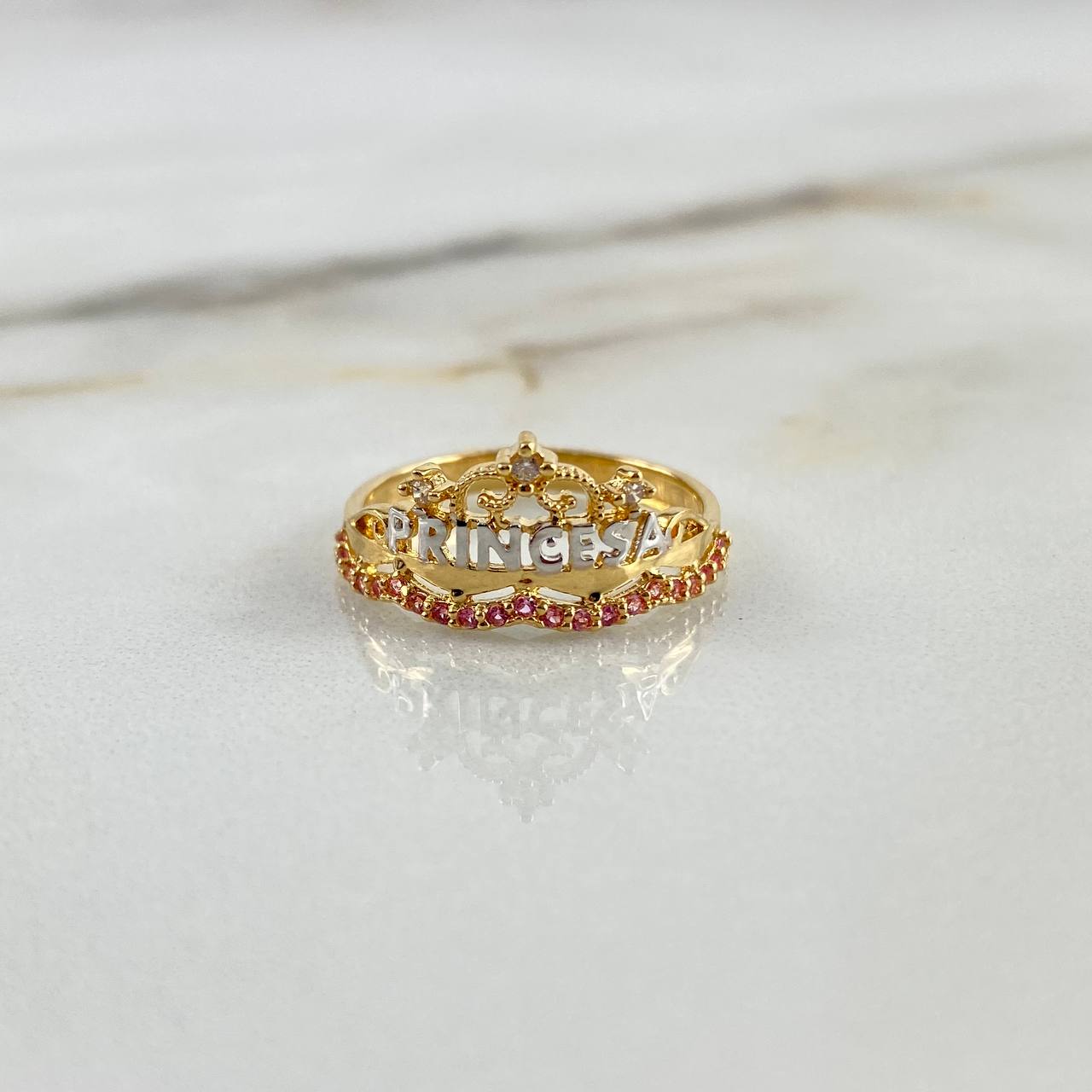 Princess Ring 2.45gr / Size 6 / Two Tone Yellow White 18K Gold ©