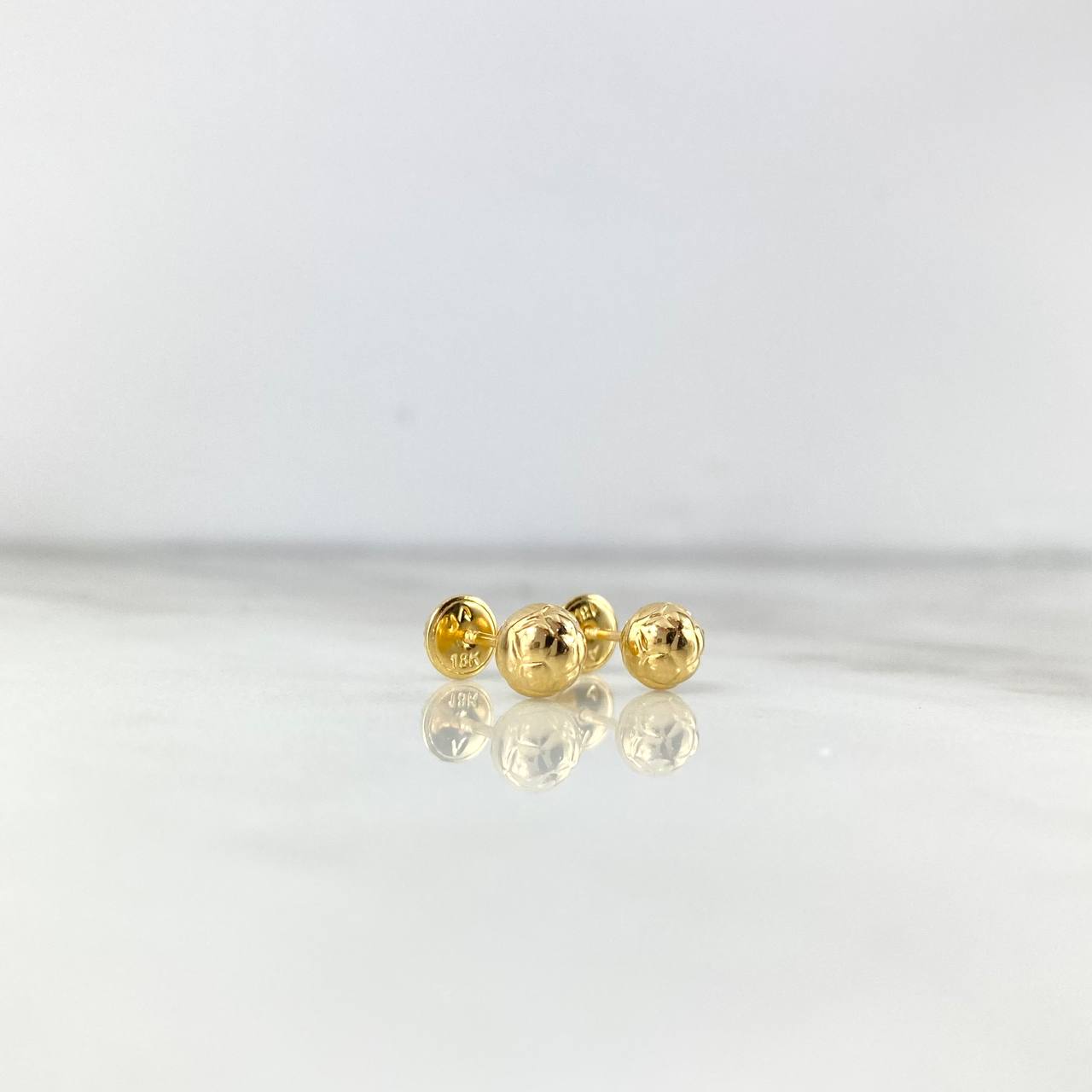 Stud Earrings Soccer Ball 0.65gr / Yellow Gold ©