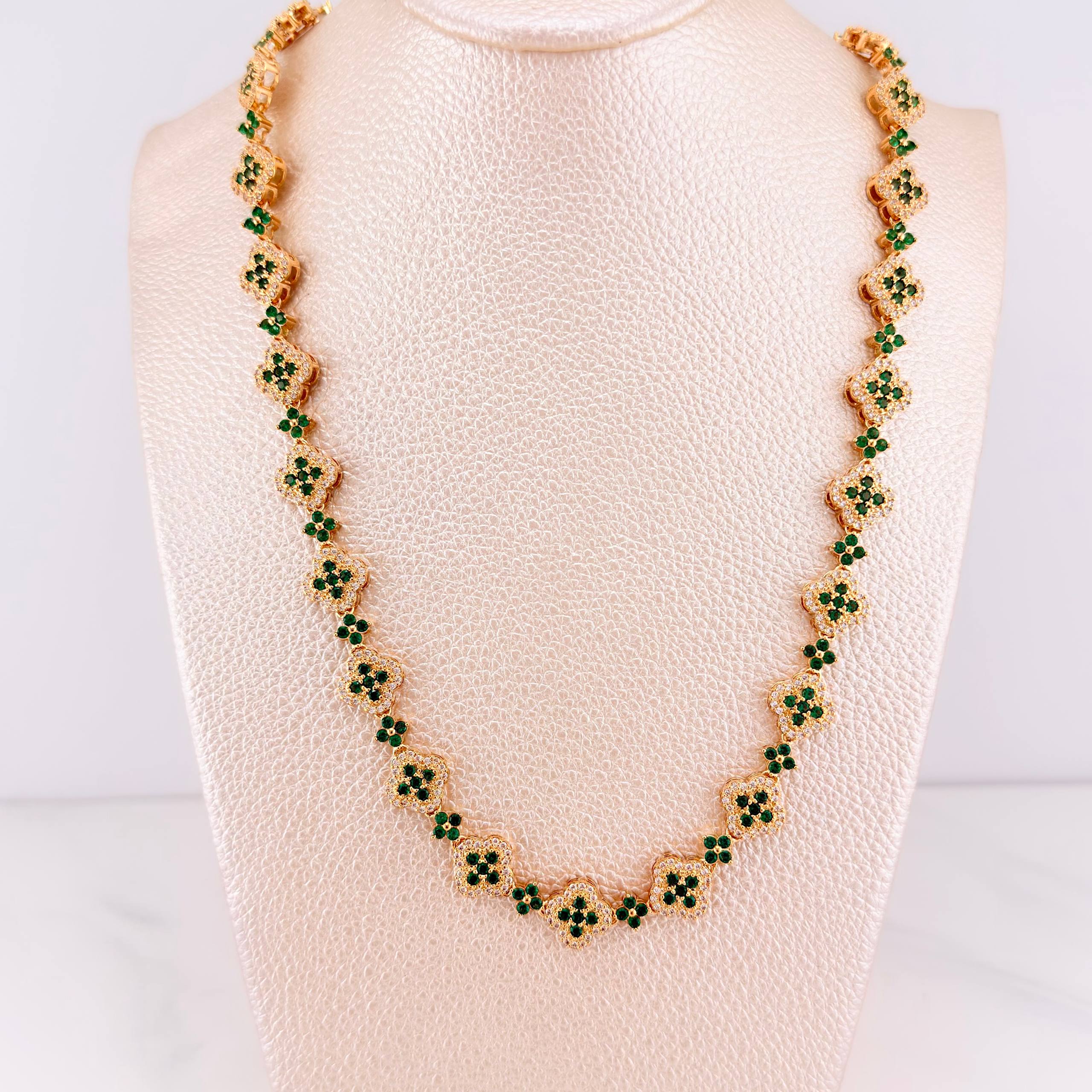 Clover Chain Flowers 37.45 g / 18 1/4 in / 9.74 mm Yellow Gold 18K