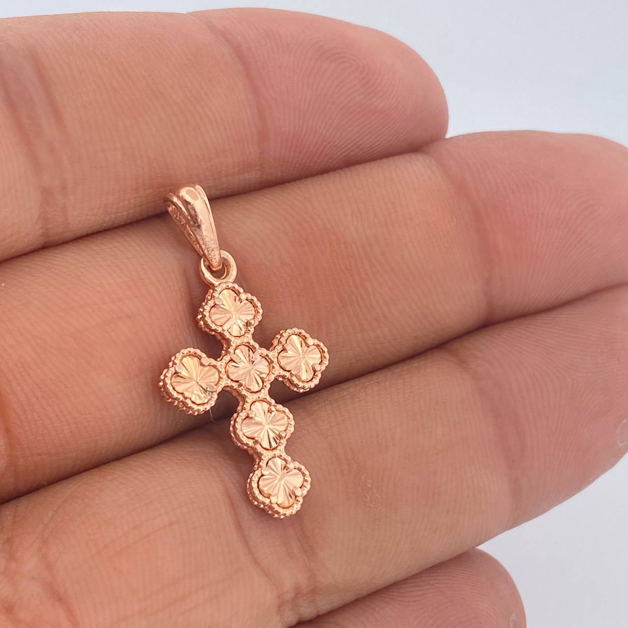 Dije Cruz Trebol 2.4gr / Oro Rosa 18K &