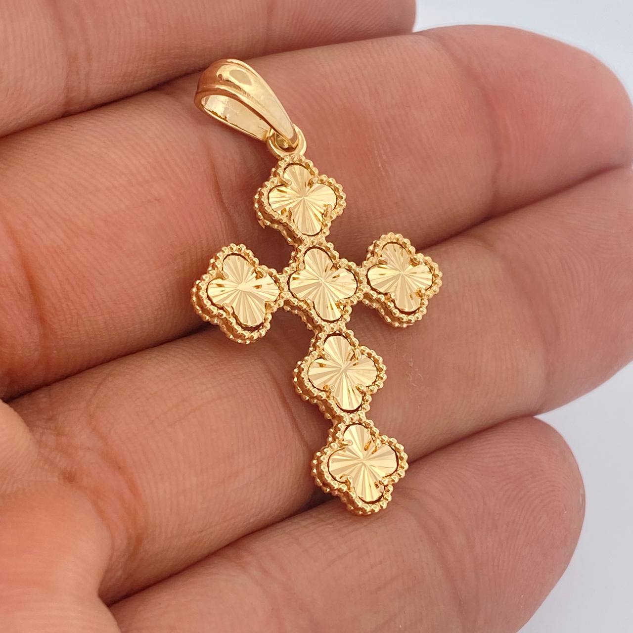 Dije Cruz Trebol 4.25gr / Oro Amarillo 18K &