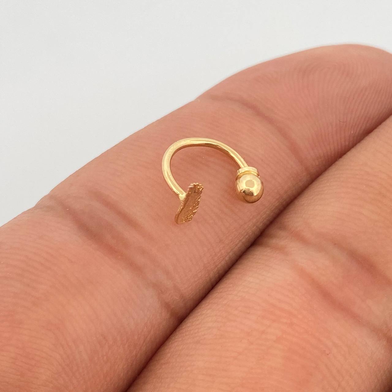 Piercing Curvo Hoja 0.4gr / 1/2 in / Oro Amarillo 18K &