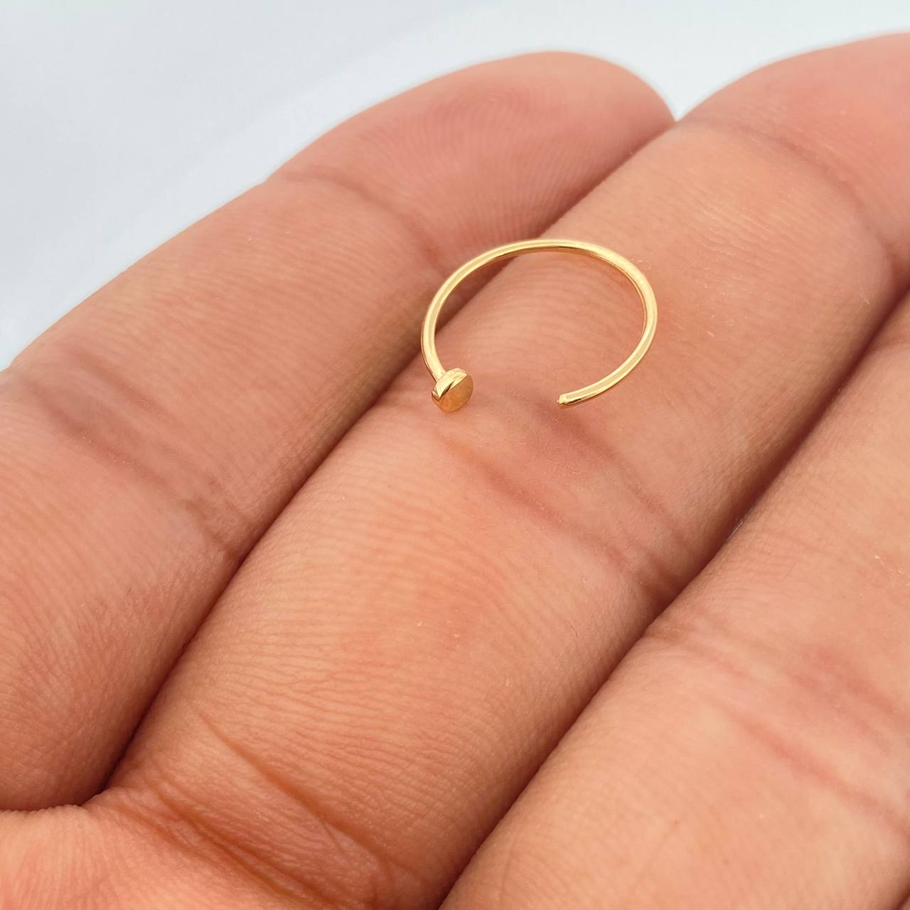 Piercing Media Curva Cabeza Plana 0.35gr / 1/2 in / Oro Amarillo 18K &