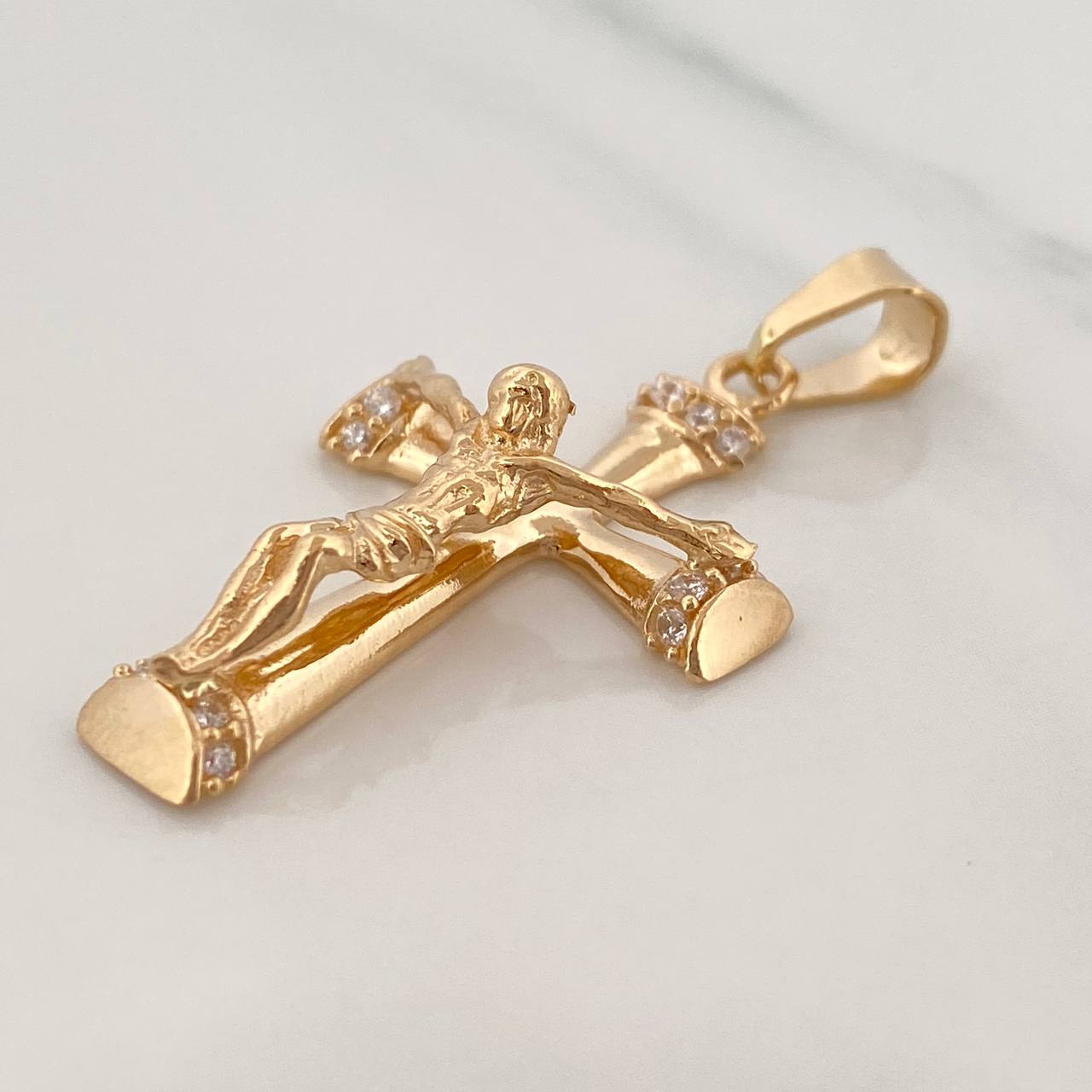 Dije Cruz Cristo 4.3g / 1 1/2 in Oro Amarillo 18K