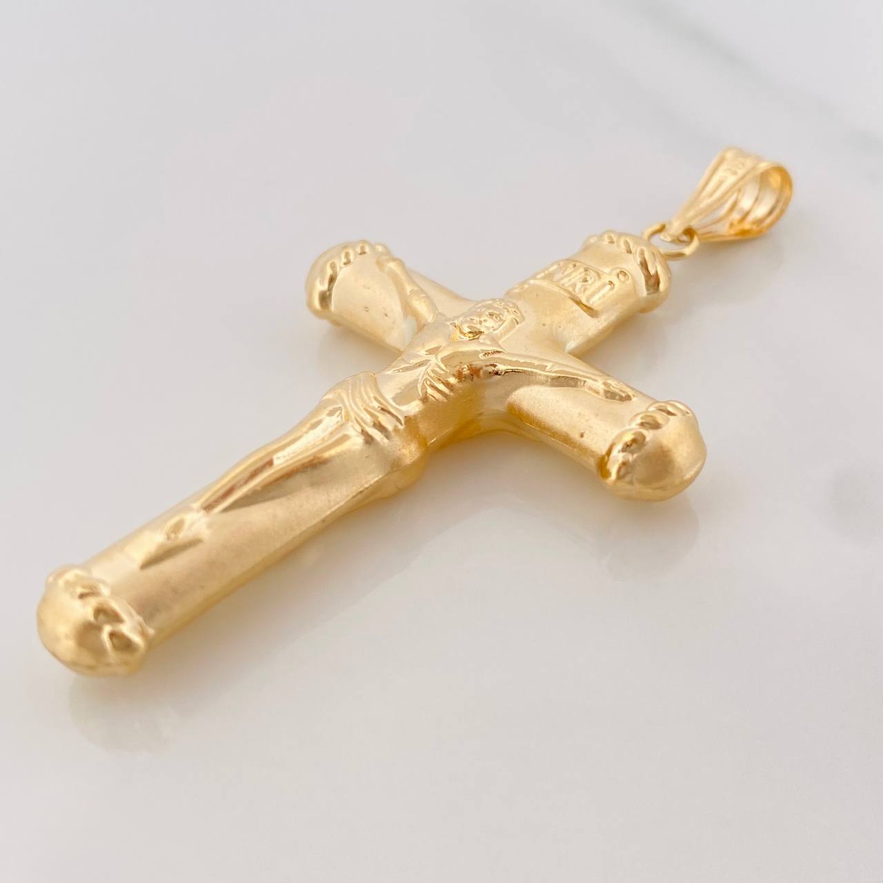 Dije Cruz Cristo 5g / 2 1/4 in Oro Amarillo 18K