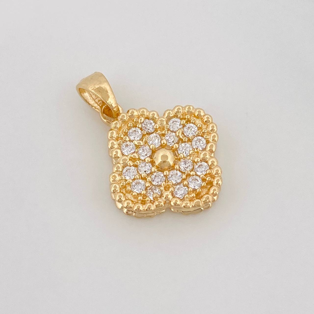 Clover Pendant 2.75g / 3/4 in 18K Yellow Gold