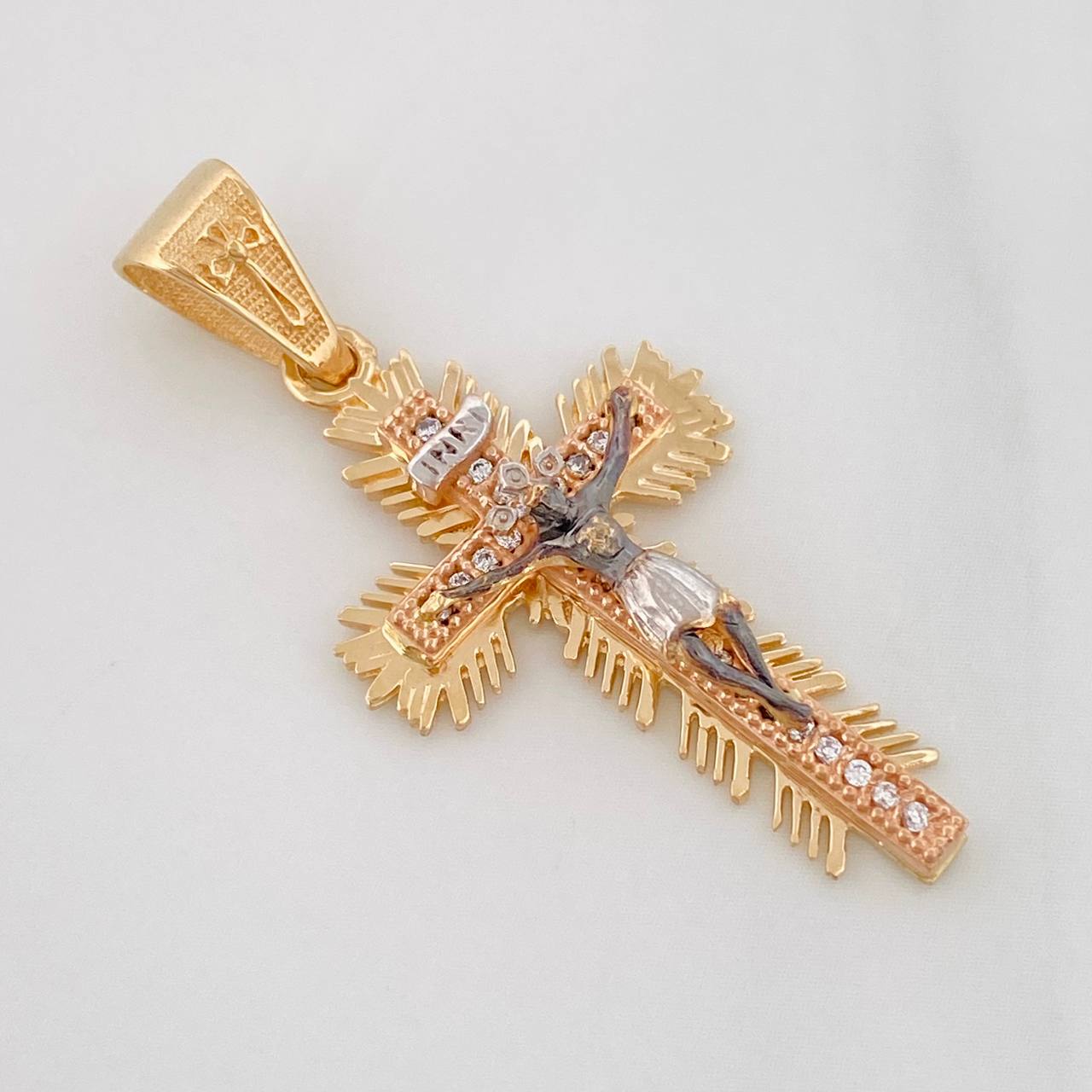 Dije Cruz Cristo Milagroso 3.85g / 1 1/2 in Tres Oros 18K