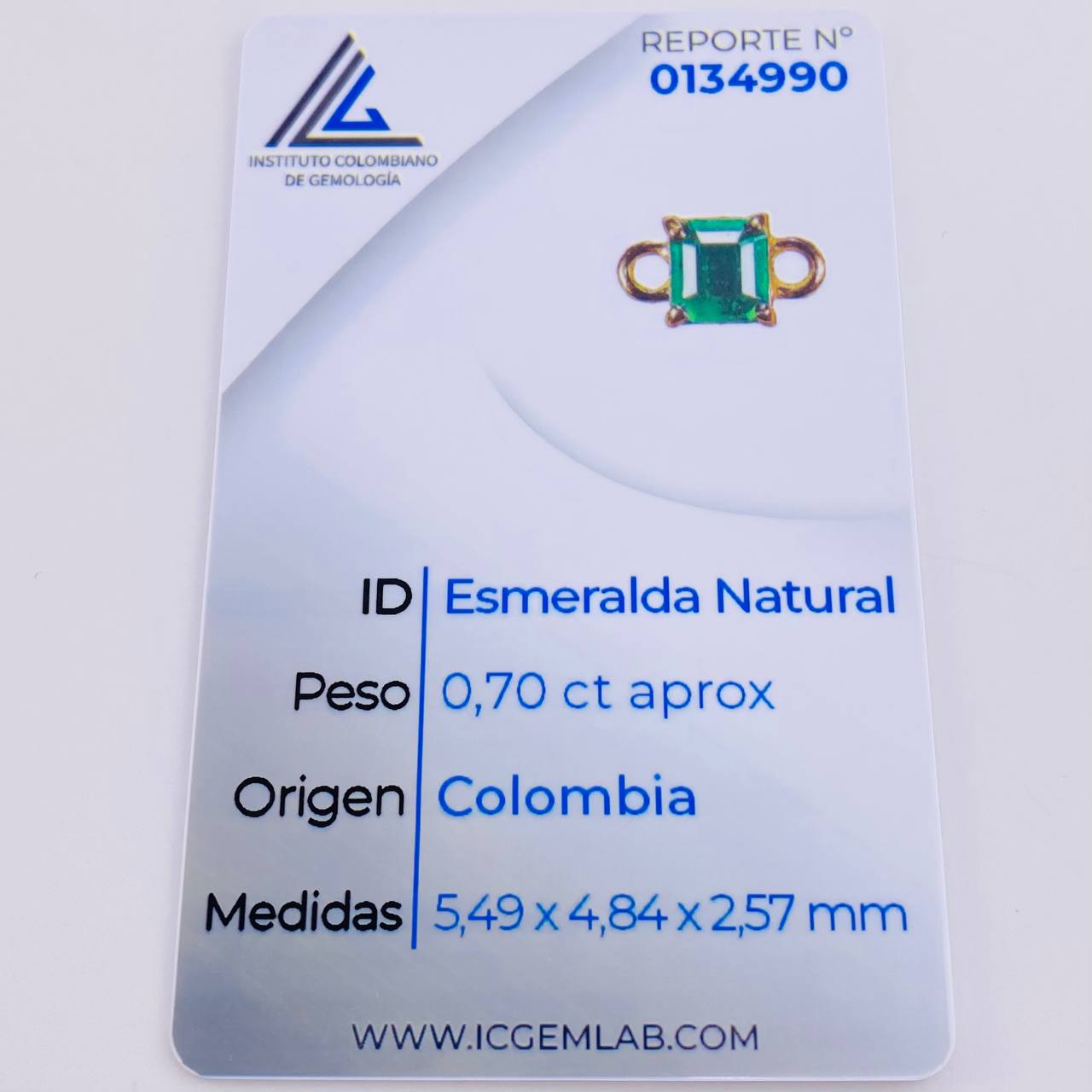 Herraje Cuadrado Cuatro Garras 70pts Esmeralda 0.95gr / 1/2 in / Oro Amarillo 18K