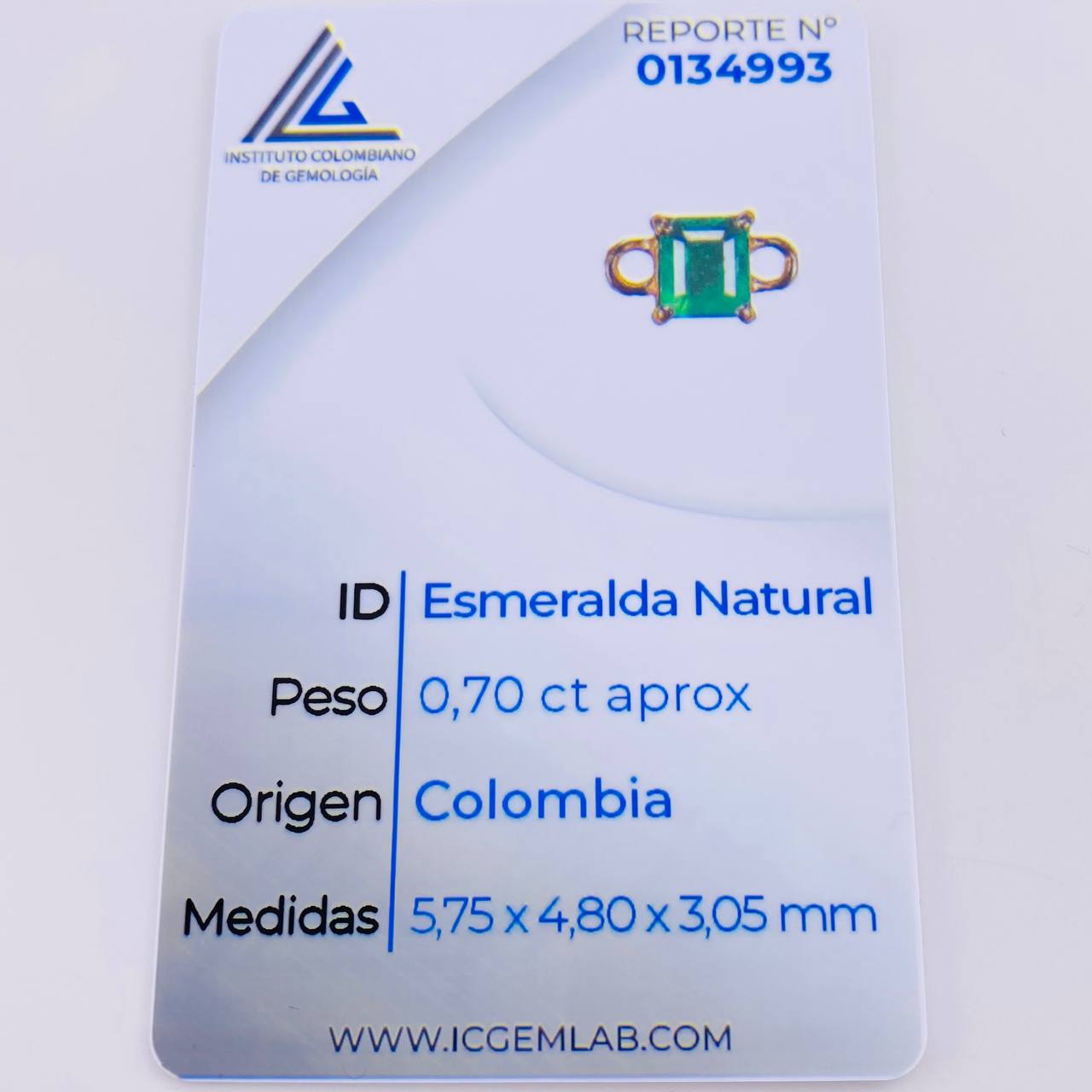 Herraje Cuadrado Cuatro Garras 70pts Esmeralda 0.8gr / 1/2 in / Oro Amarillo 18K