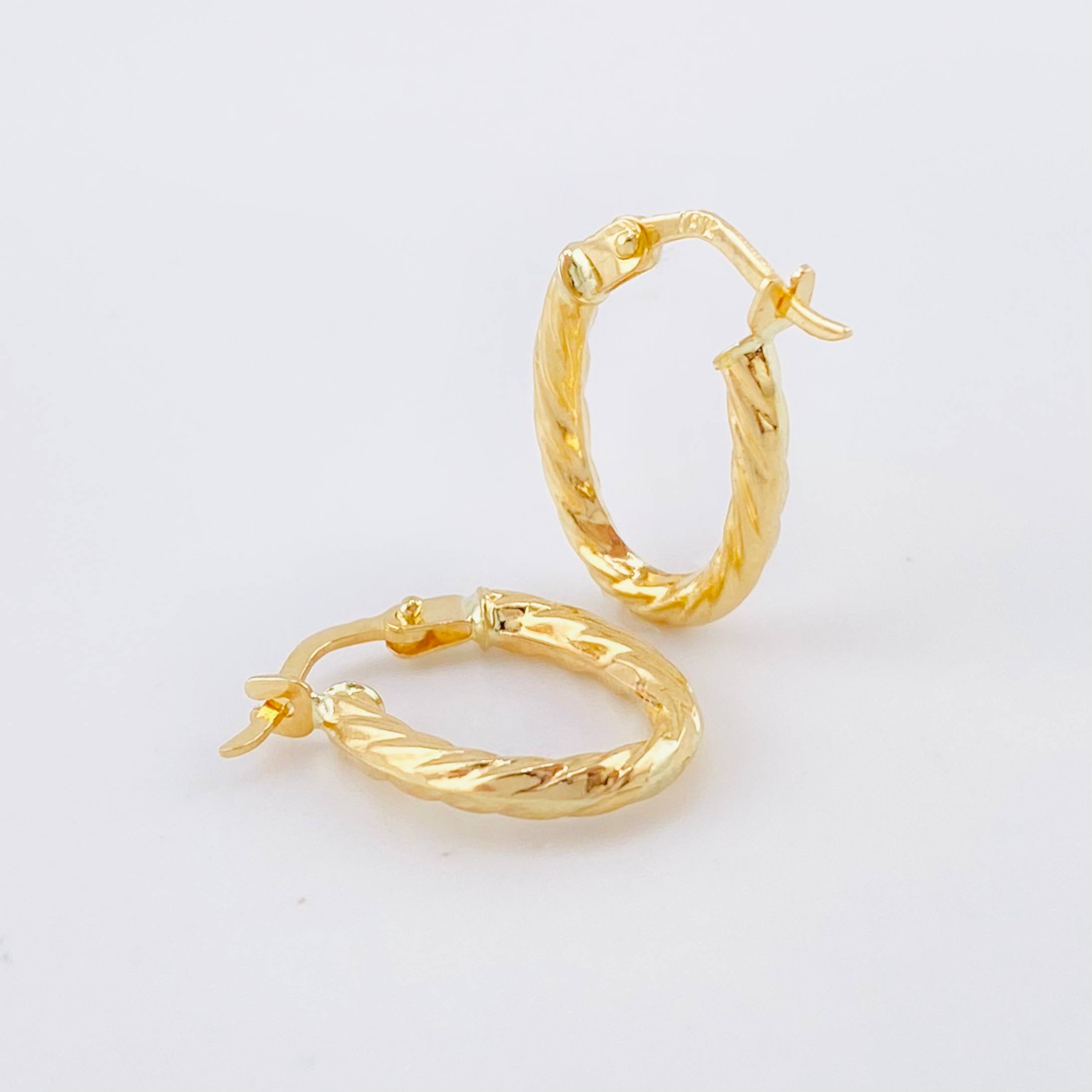 Candongas Lore Ovaladas 1.15gr / 3/4 in / Oro Amarillo 18K *
