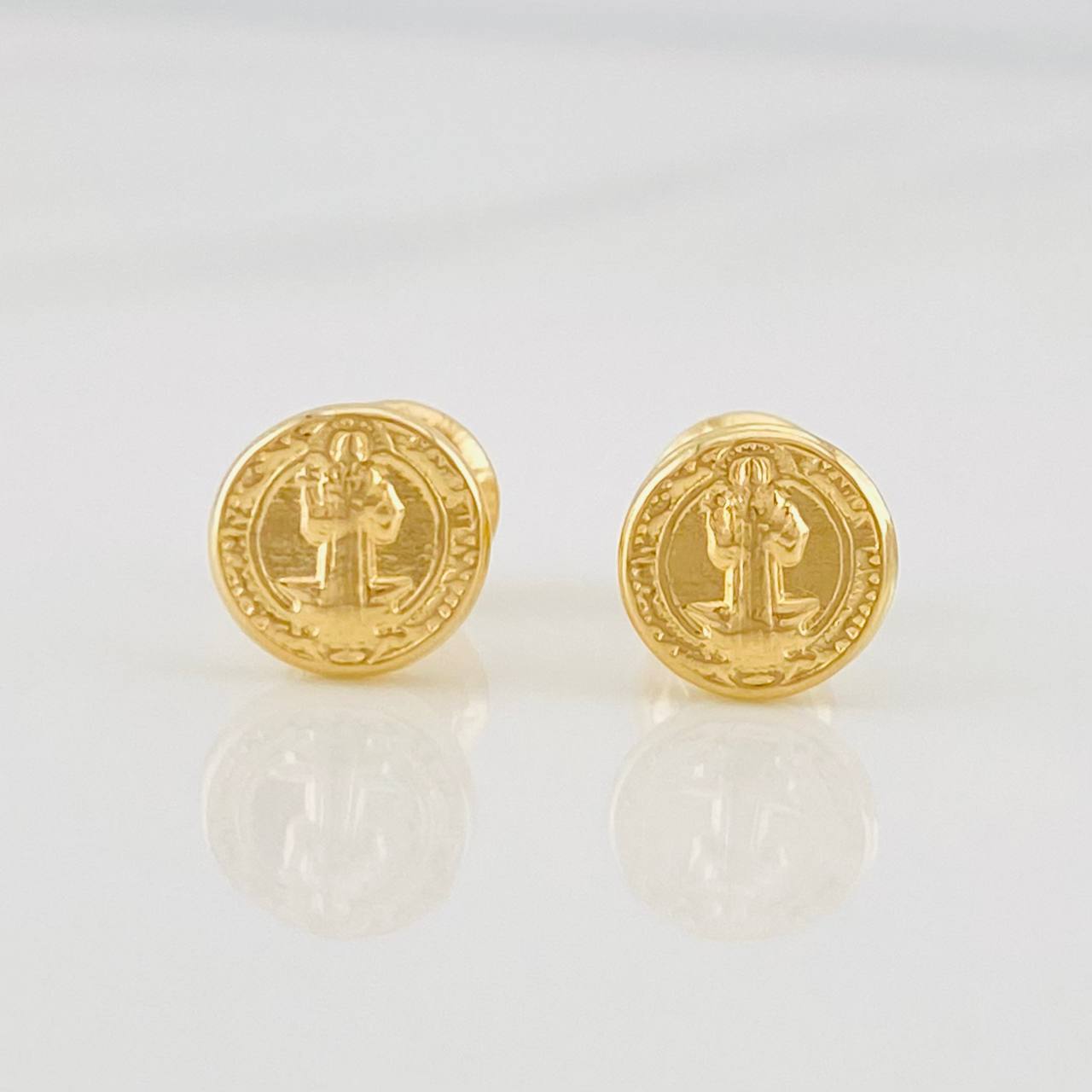 Topos San Benito 0.8g / in / 7.2mm Oro Amarillo 18K