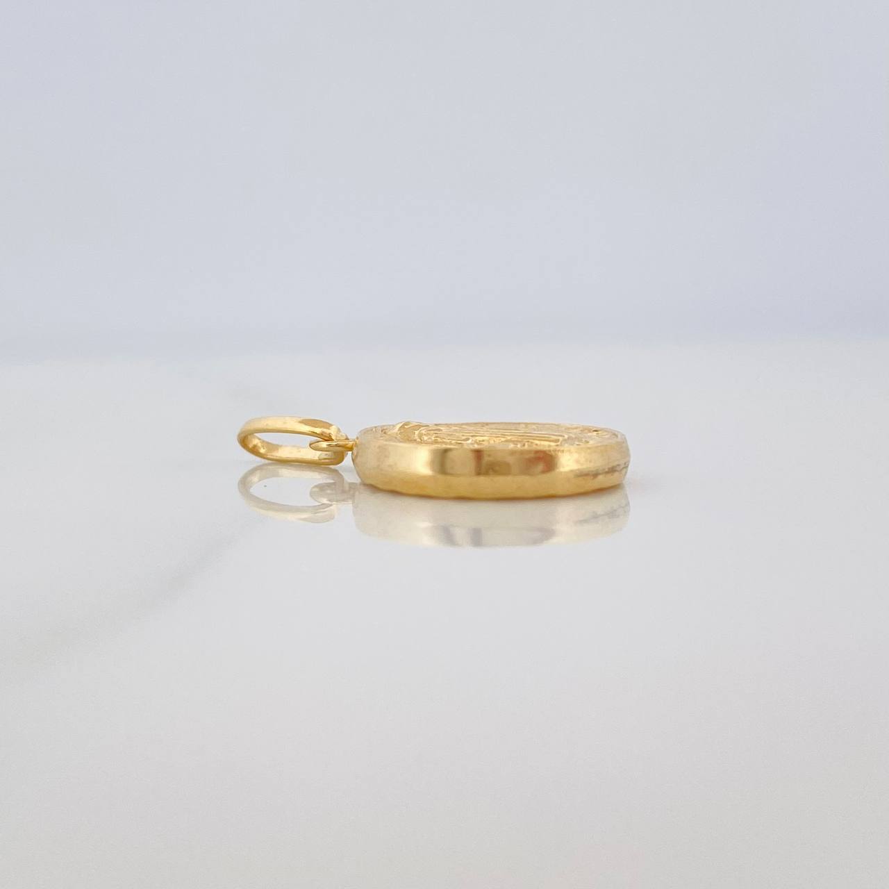 Dije San Benito 0.55gr / 3/4 in / Oro Amarillo 18K %