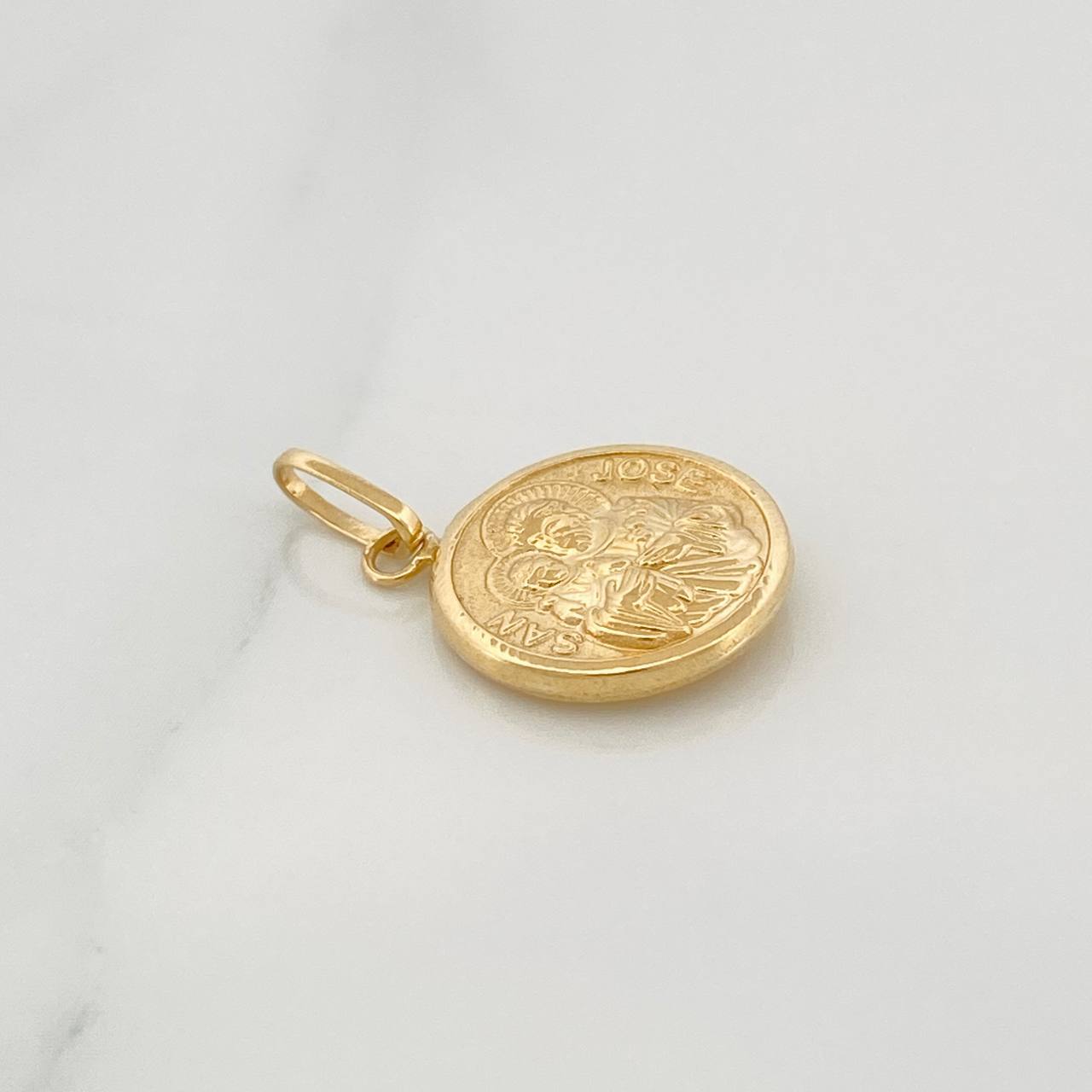 Dije San Jose 0.7gr / 3/4 in / Oro Amarillo 18K %