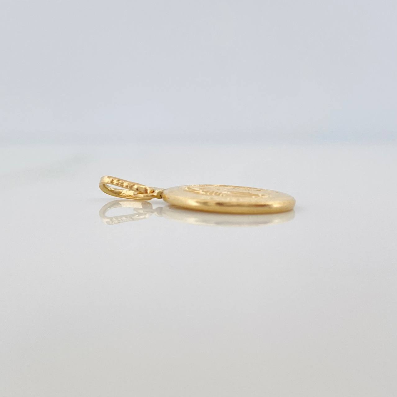 Pendant Miraculous Virgin 0.65gr / 3/4 in / 18K Yellow Gold &