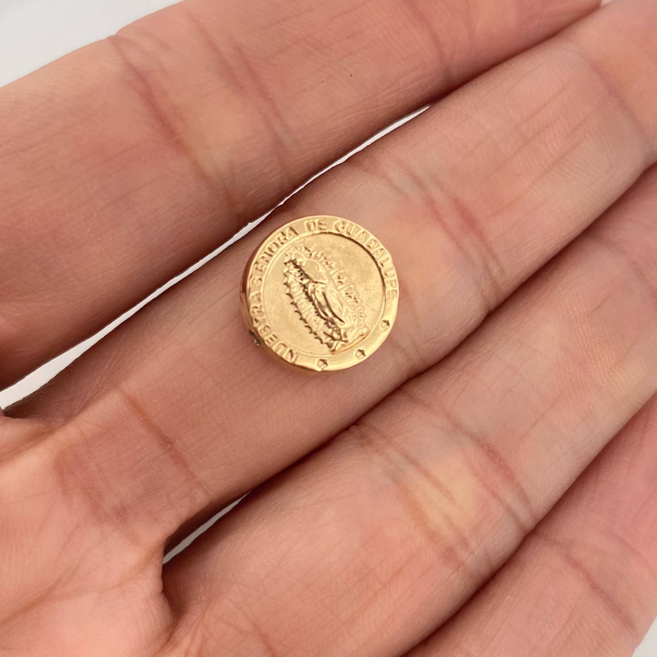 Herraje Virgen De Guadalupe 0.75gr / 1/2 in / Oro Amarillo 18K &