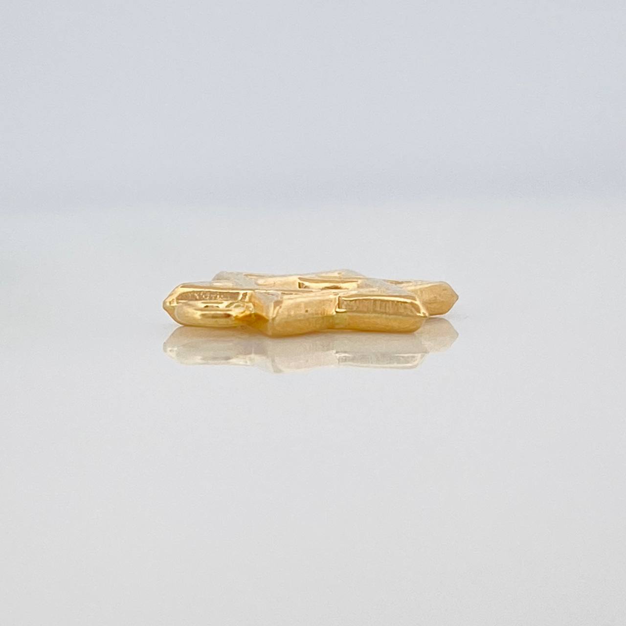 Herraje Estrella De David 0.6gr / 1/2 in / Oro Amarillo 18K &