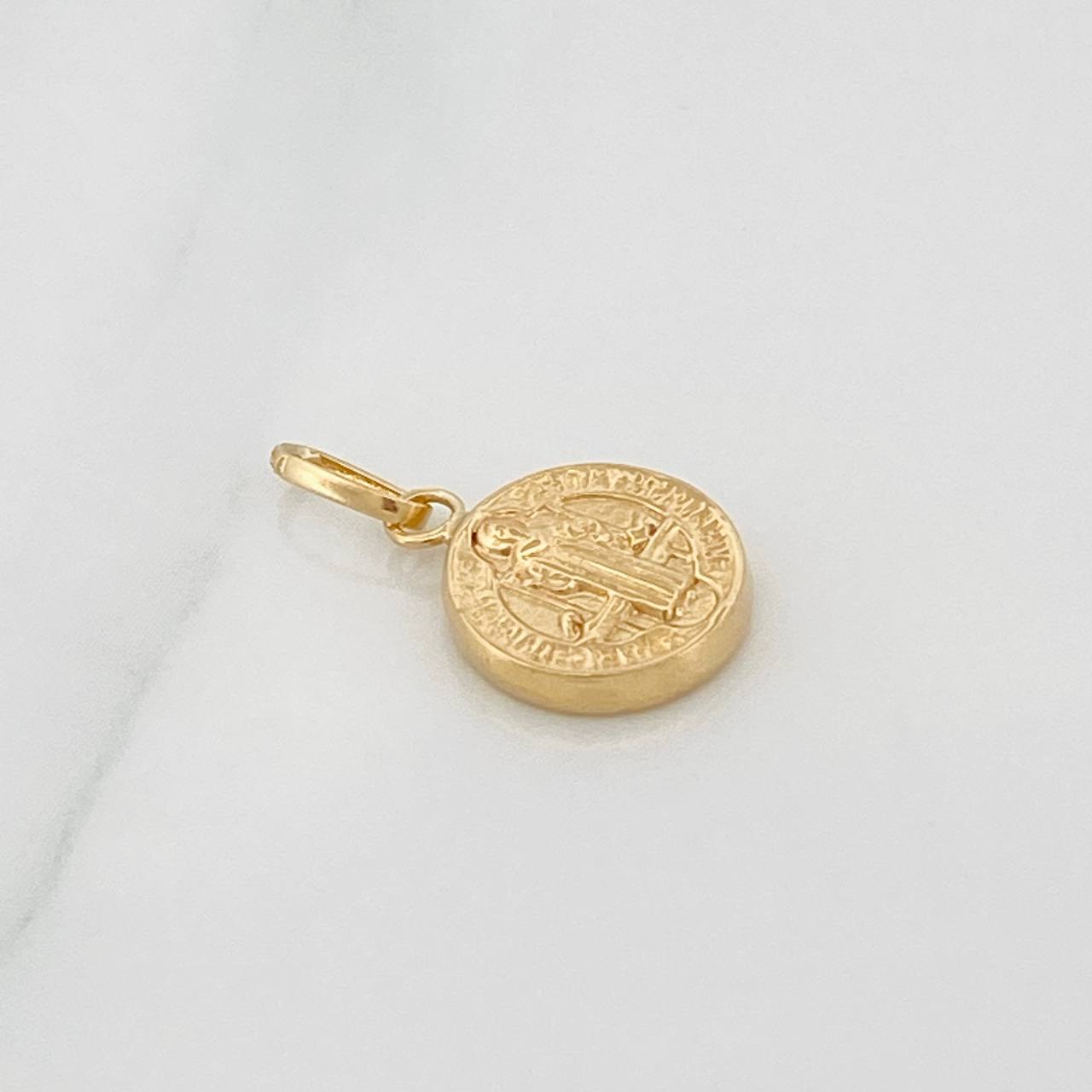 Dije San Benito 0.7gr / 3/4 in / Oro Amarillo 18K &