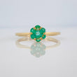 Emerald Flower Ring 35 pts 1.8gr / T7 1/4 / Yellow Gold 18K &