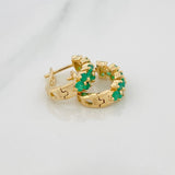 Zig Zag Hoop Earrings Emerald Flower 93 pts 3.9gr / 1/2 in / Yellow Gold 18K &