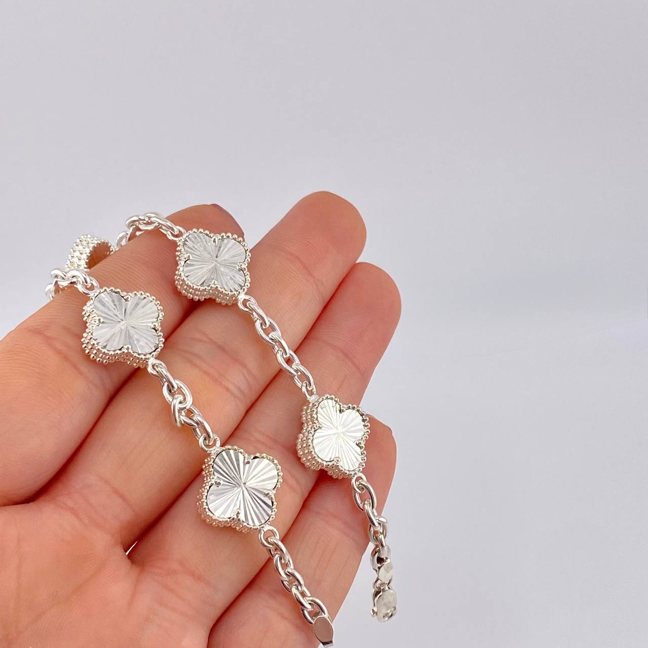 Classic Link Bracelet Clover Diamond Cut 17.1g / 8 in / 2.4mm Silver 925