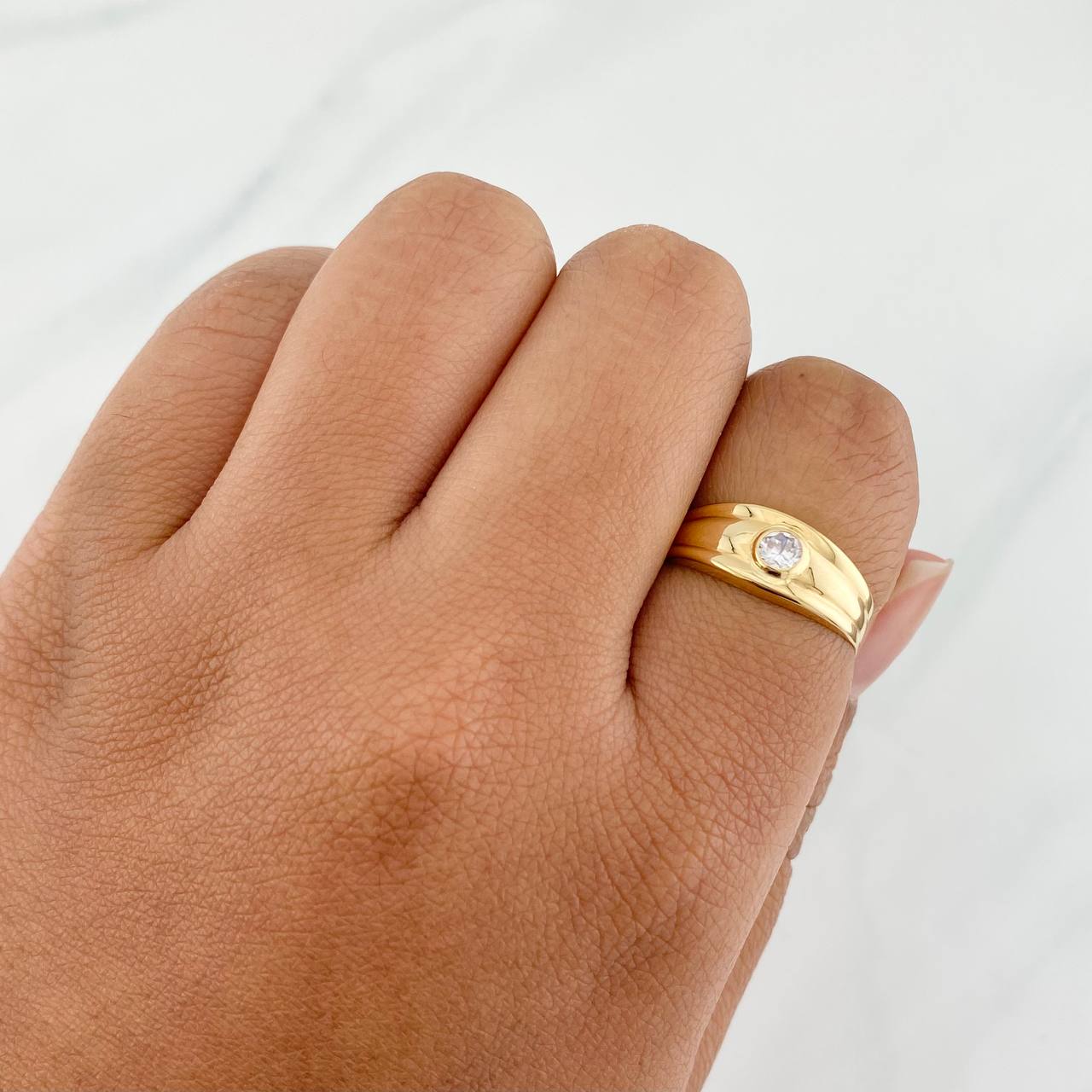 Anillo Sello Circulo 1.55g / T7 3/4 Oro Amarillo 18K