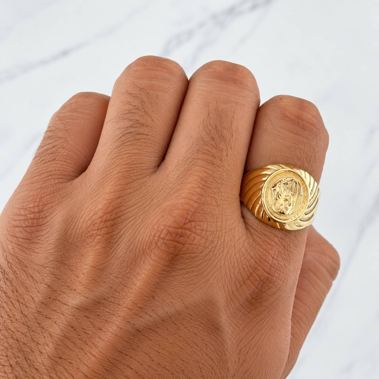 Anillo Sello Jesucristo 4.05g / T11 Oro Amarillo 18K