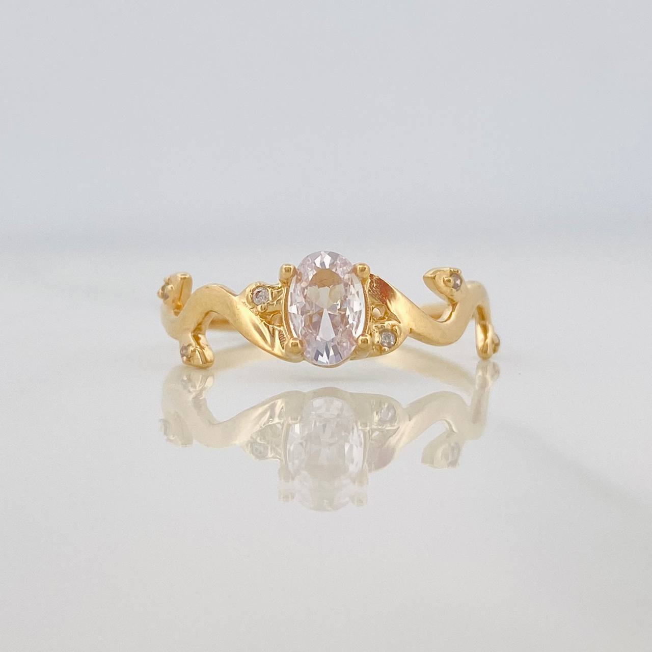 Anillo Ramas Curvas 2.1g / T7 1/2 Oro Amarillo 18K