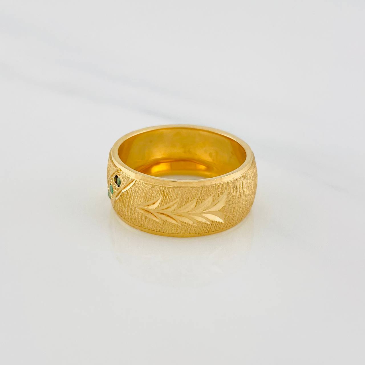 Triada Ring 7.75g / T6 1/2 Yellow Gold 18K