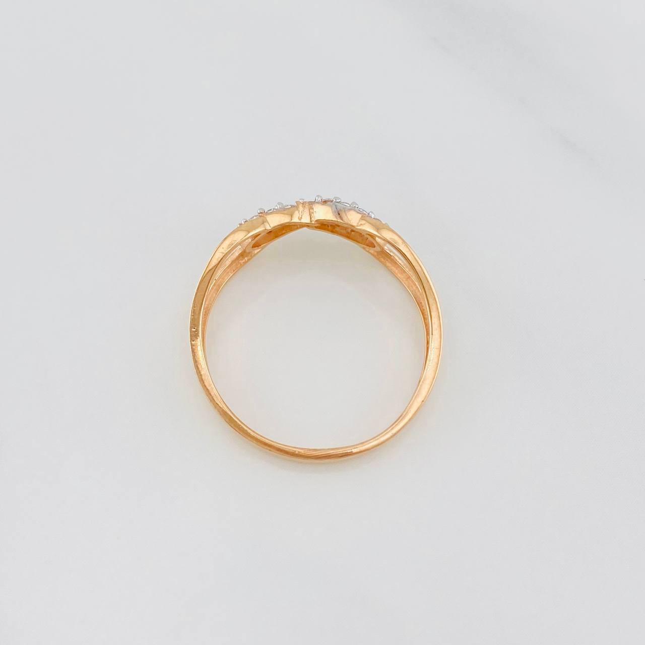 Infinity Ring 1.95g / Size 6 3/4 Two-Tone White and Rose Gold 18K
