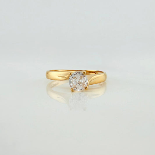 Anillo Solitario 2.1g / T6 1/4 Oro Amarillo 18K