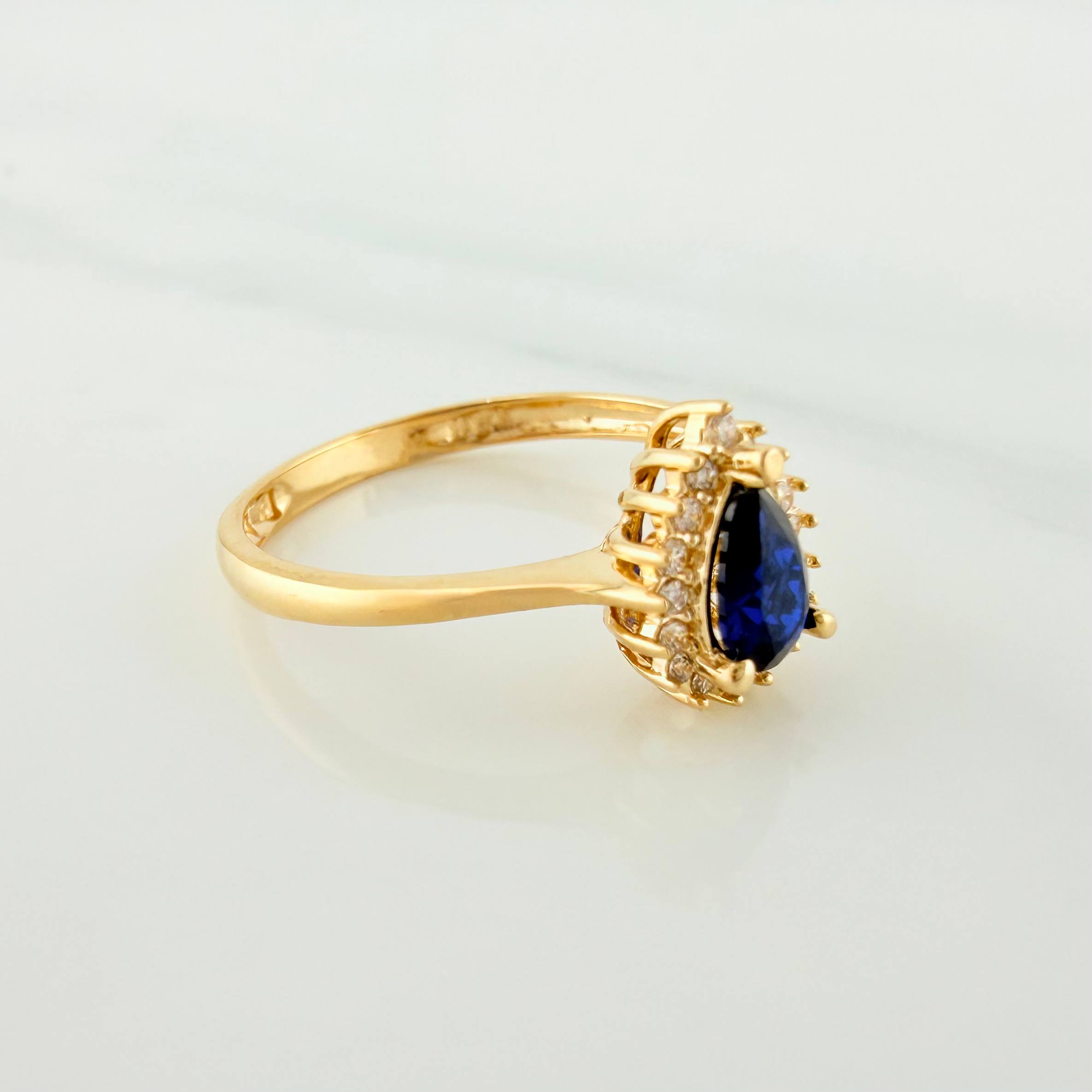 Anillo Halo Gota 2.15g / T6 1/4 Oro Amarillo 18K