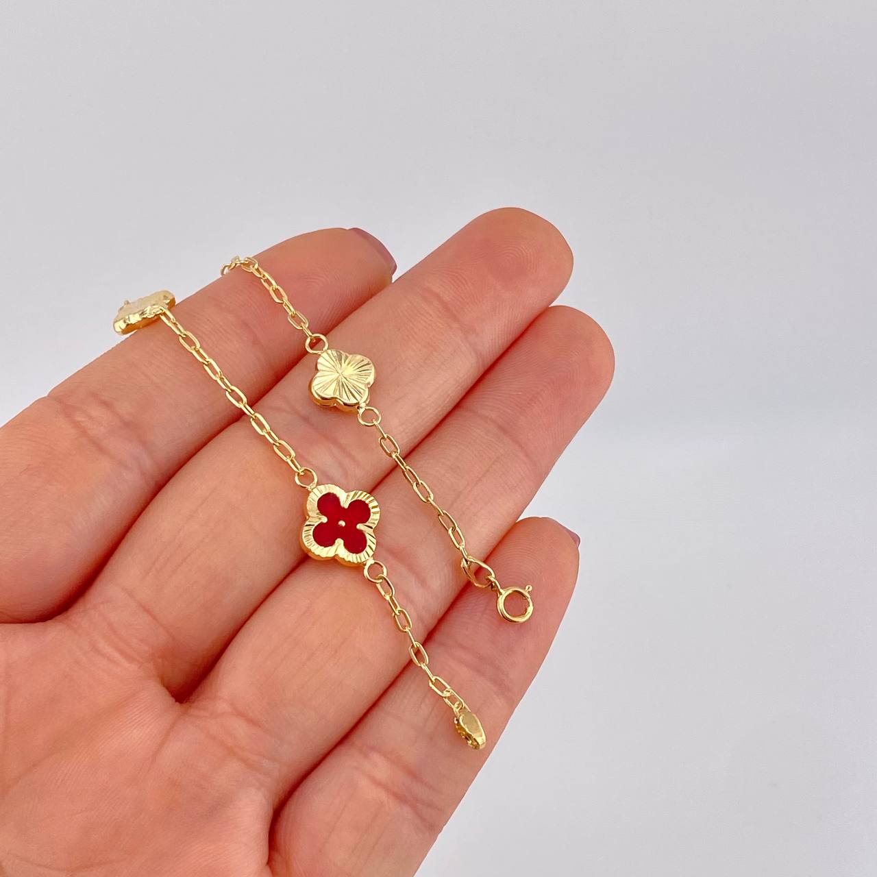 Diamond Cut Clover Box Bracelet 2.7g / 7 1/4 in / 1.6mm 18K Yellow Gold