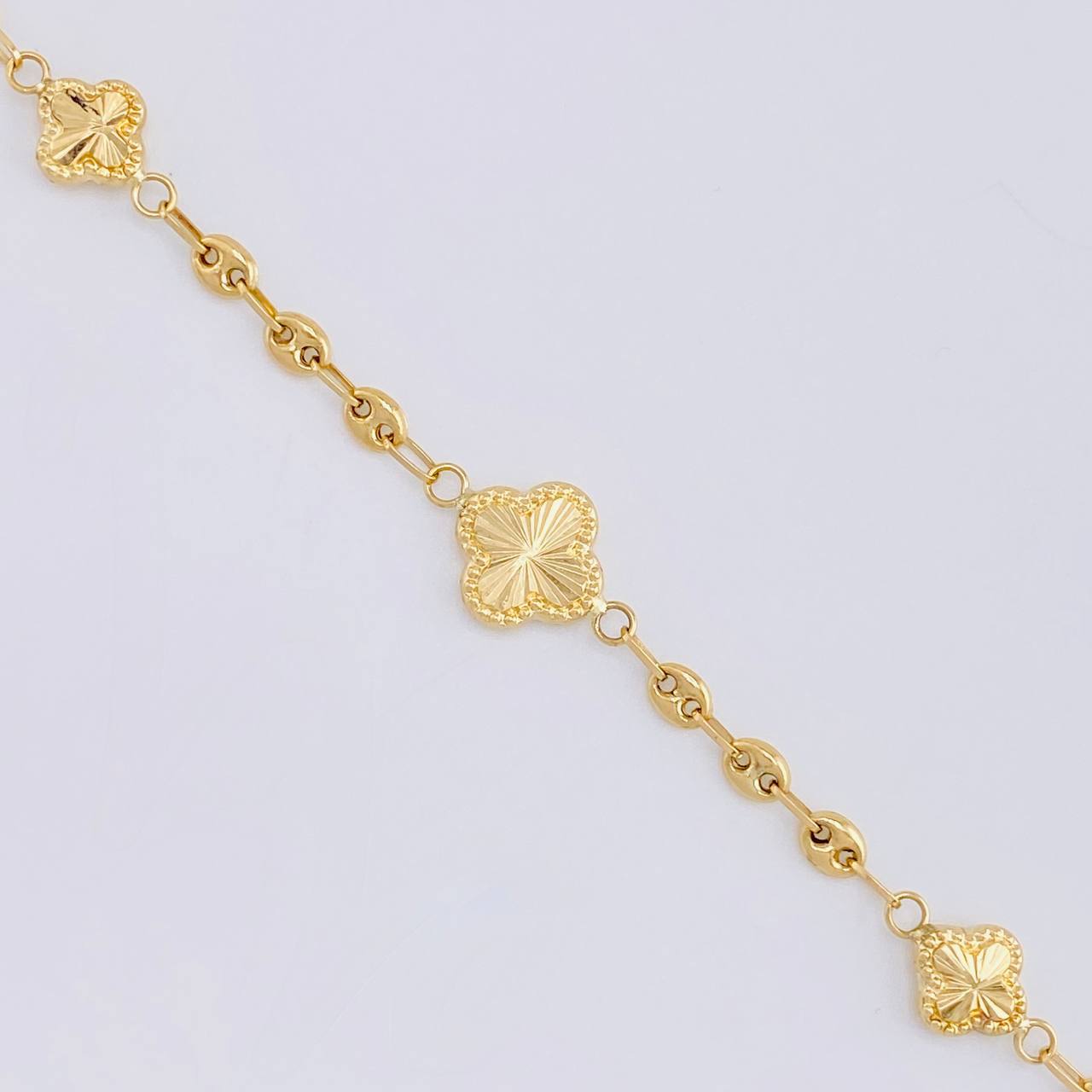 Bracelet GC Diamond Cut Clover 3.1g / 7 1/4 in / 3.4mm Yellow Gold 18K