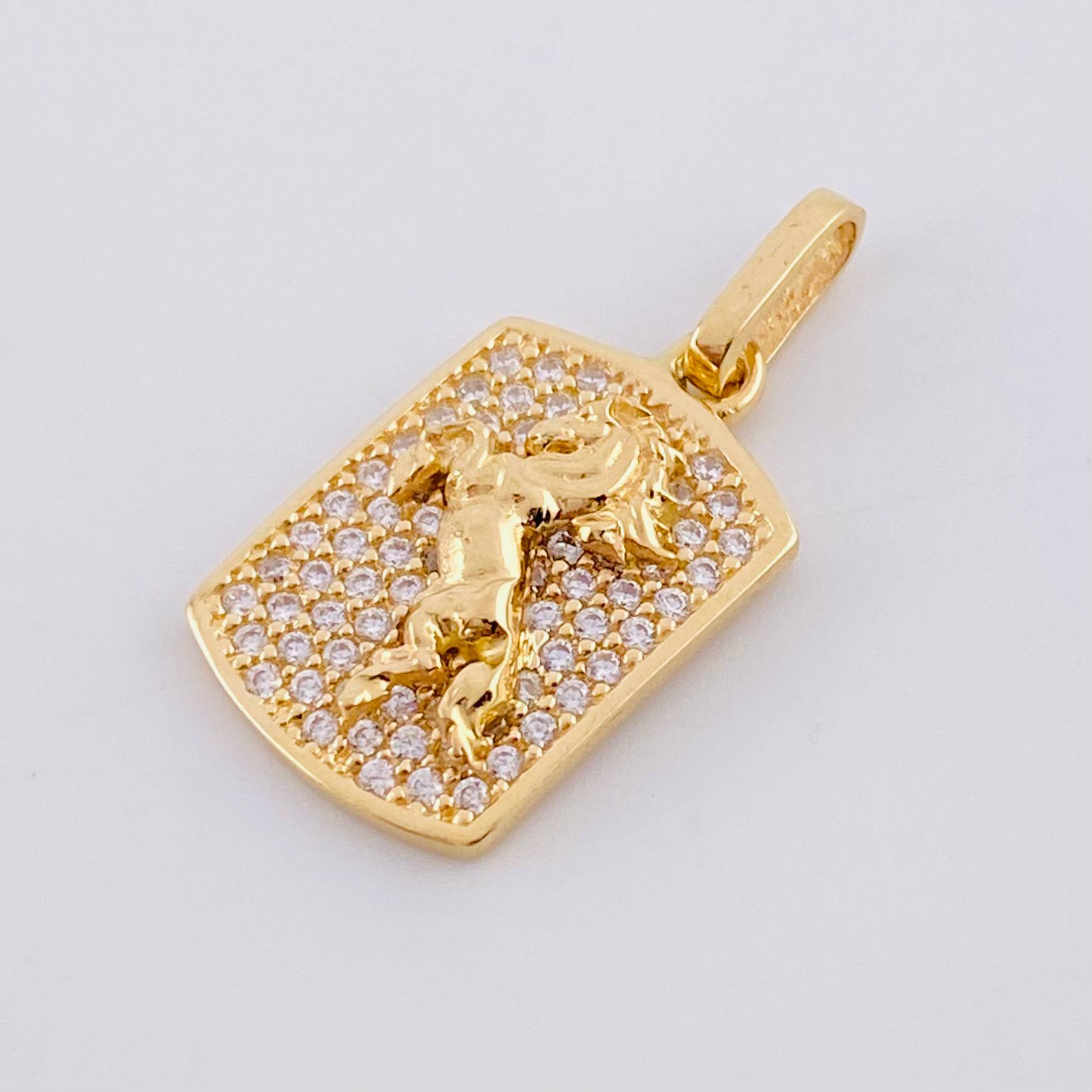 Dije Placa Caballo 2.25g / 1 in Oro Amarillo 18K
