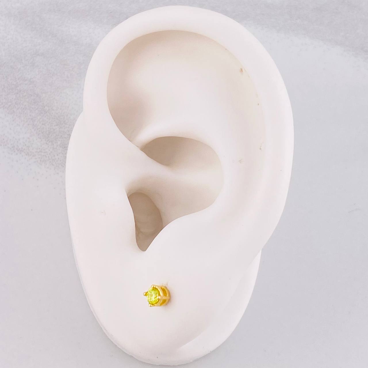 Topos Cuatro Garras 0.95g / in / 3.2mm Oro Amarillo 18K