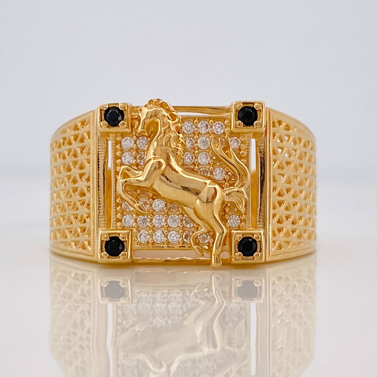 Anillo Caballo 7g / T9 3/4 Oro Amarillo 18K