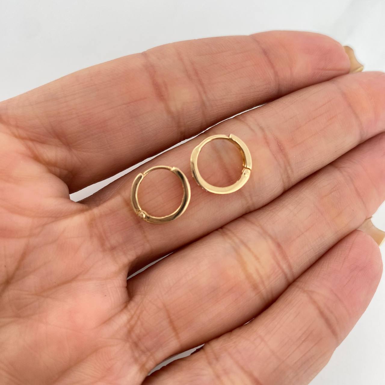 Hoop Earrings Carril 1.15g / 1/2 in Yellow Gold 18K