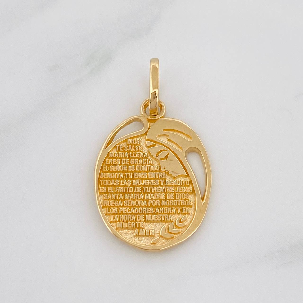 Pendant Virgin Mary 1.65g / 1/2 in 18K Yellow Gold