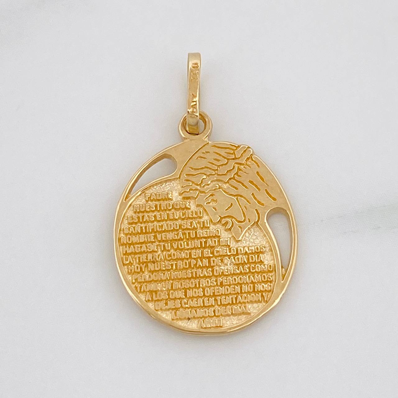 Dije Padre Nuestro 2.35g / 3/4 in Oro Amarillo 18K